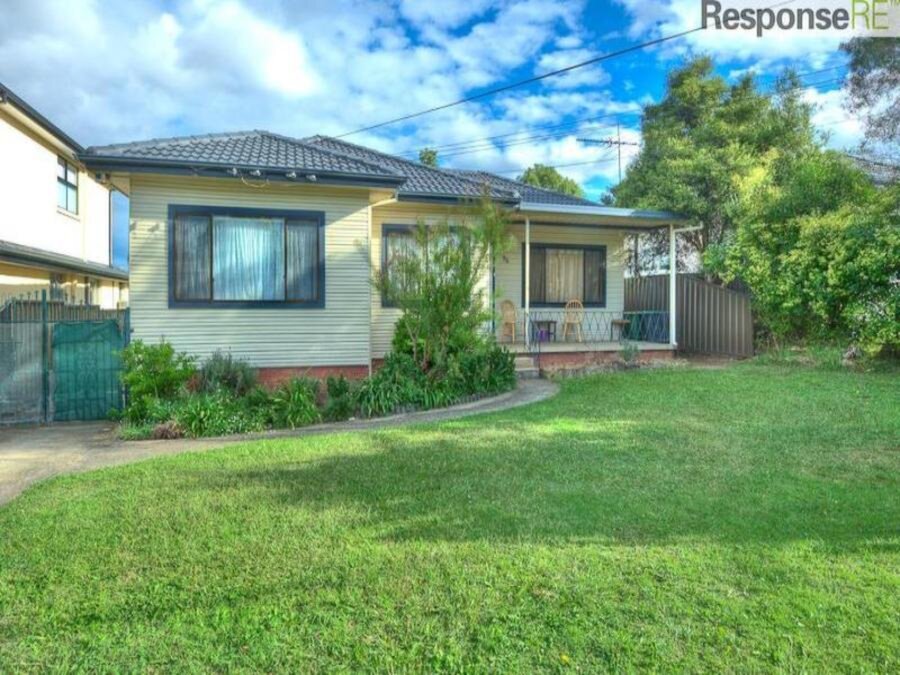 96 Victoria Street, Kingswood Sold by Response Real Estate Penrith - image 1