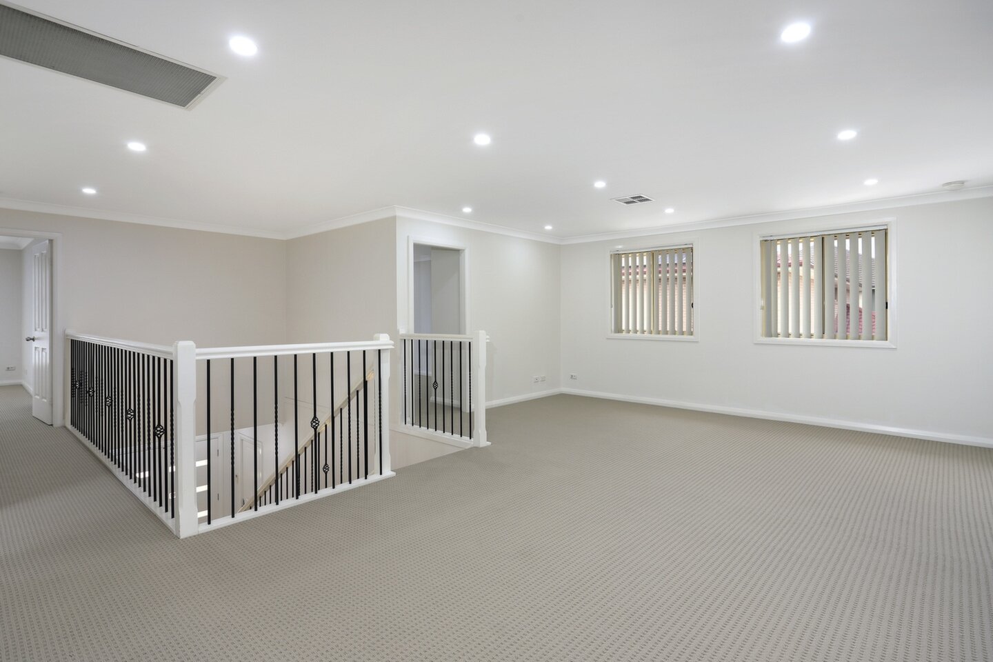 330 Glenwood Park Drive, Glenwood Sold by ResponseRE - image 1
