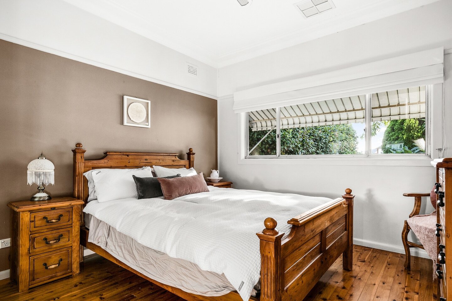6 Veronica Crescent, Seven Hills Sold by ResponseRE Walsh Sullivan Northmead - image 1