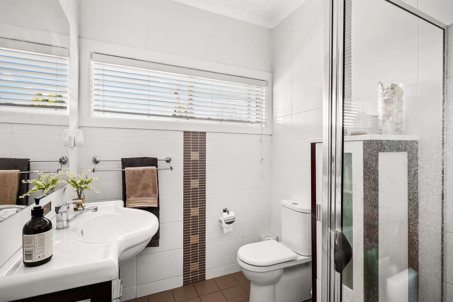 6 Veronica Crescent, Seven Hills Sold by ResponseRE Walsh Sullivan Northmead - image 1