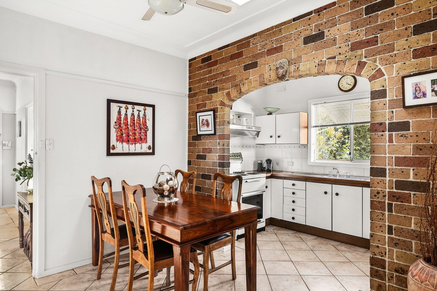 6 Veronica Crescent, Seven Hills Sold by ResponseRE Walsh Sullivan Northmead - image 1