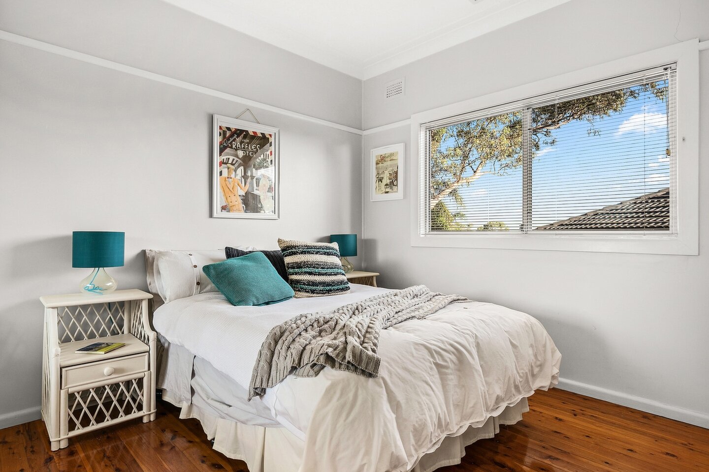 6 Veronica Crescent, Seven Hills Sold by ResponseRE Walsh Sullivan Northmead - image 1